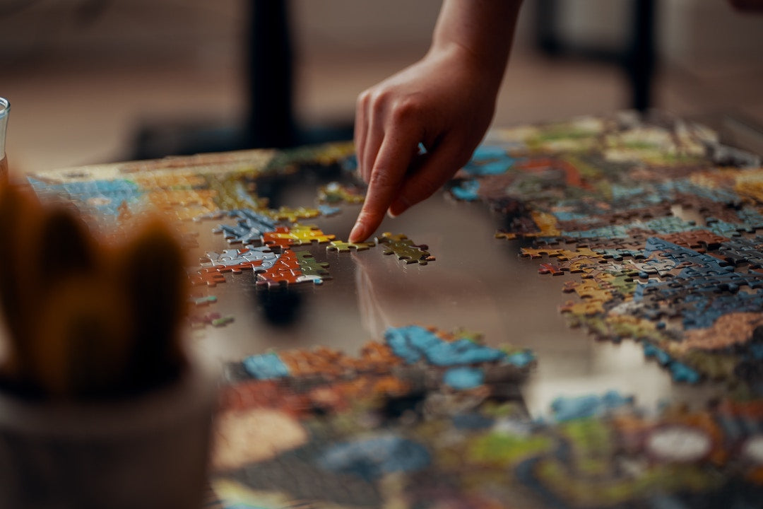 Compleing a Marja Leena jigsaw